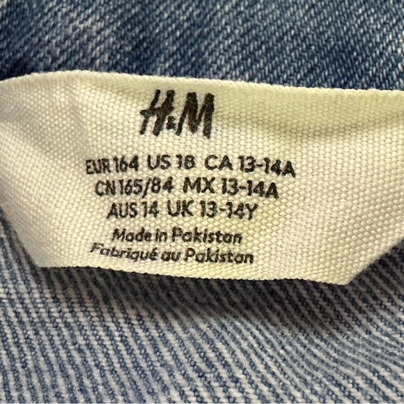 H&M Cropped Denim Jacket size 18 - Picture 6 of 9